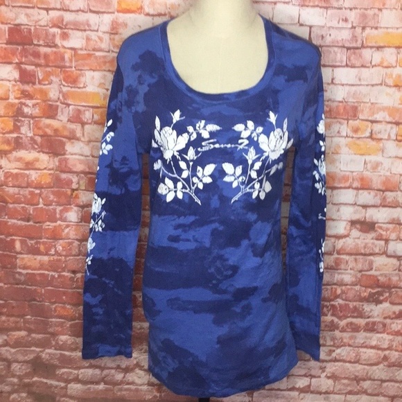 7 For All Mankind Tops - 7 For All Mankind Blue and White Floral Scoop Neck Long Sleeved Tee
